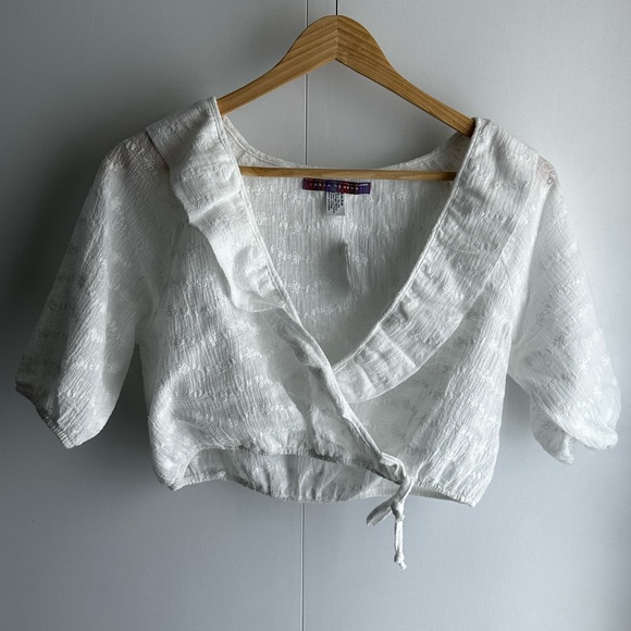 Urban Renewal Remnants Eyelet Ruffle Wrap Top size S - Picture 1 of 6